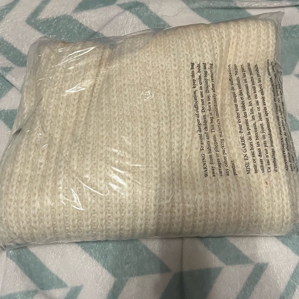 Scarf - Picture 2 of 2